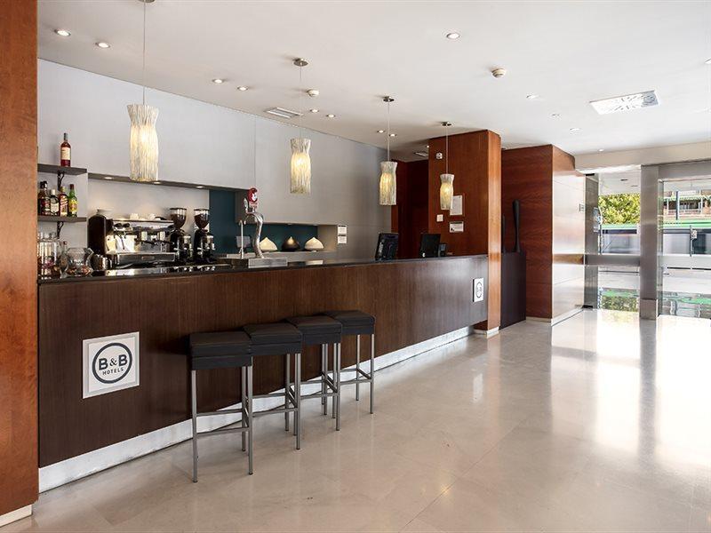 B&B Hotel Granada Estacion Ngoại thất bức ảnh