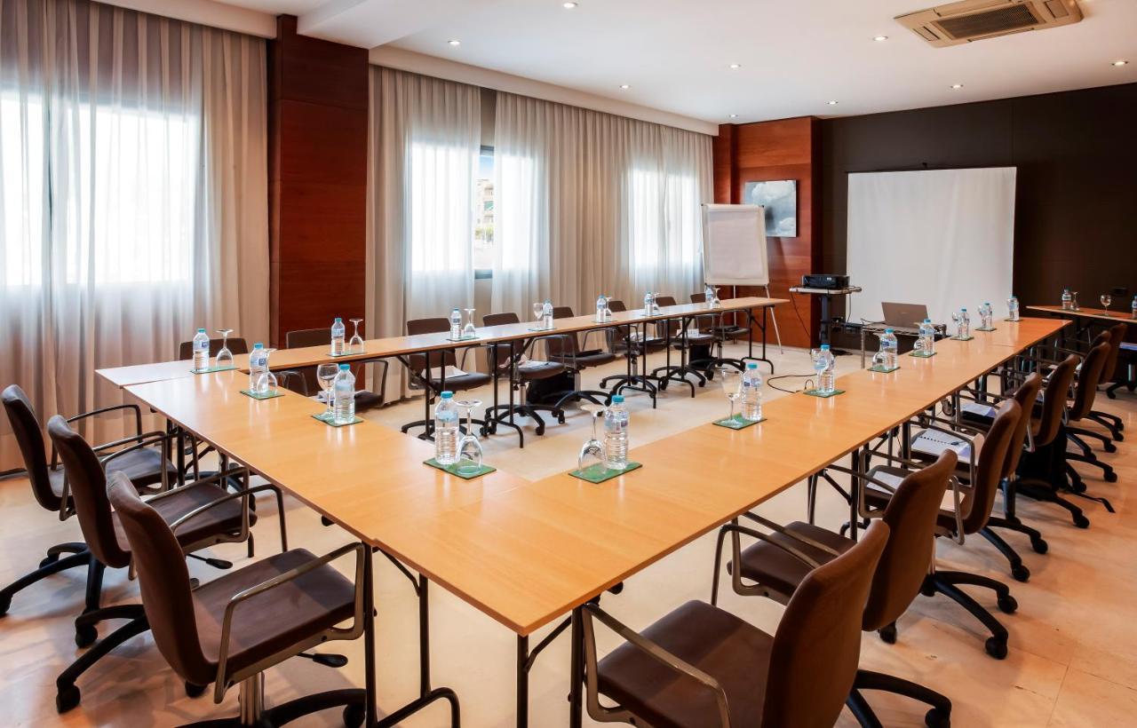 B&B Hotel Granada Estacion Ngoại thất bức ảnh