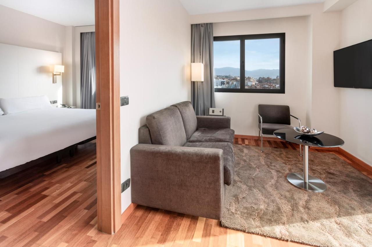B&B Hotel Granada Estacion Ngoại thất bức ảnh