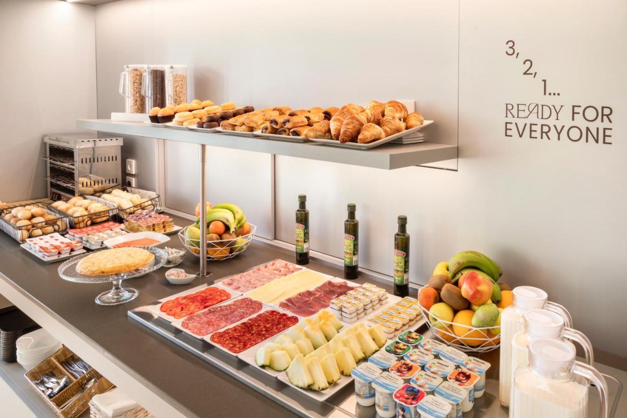 B&B Hotel Granada Estacion Ngoại thất bức ảnh