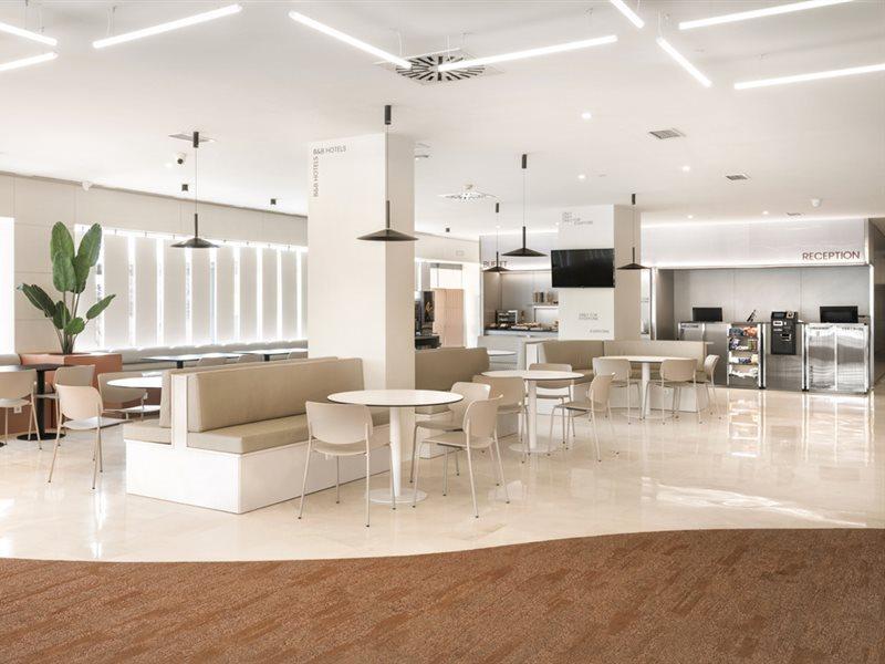 B&B Hotel Granada Estacion Ngoại thất bức ảnh