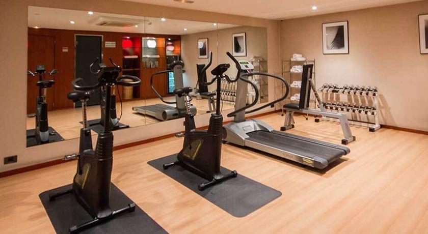 B&B Hotel Granada Estacion Ngoại thất bức ảnh